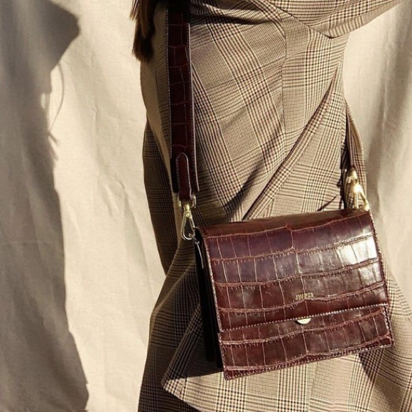 jw pei brown croc bolsa